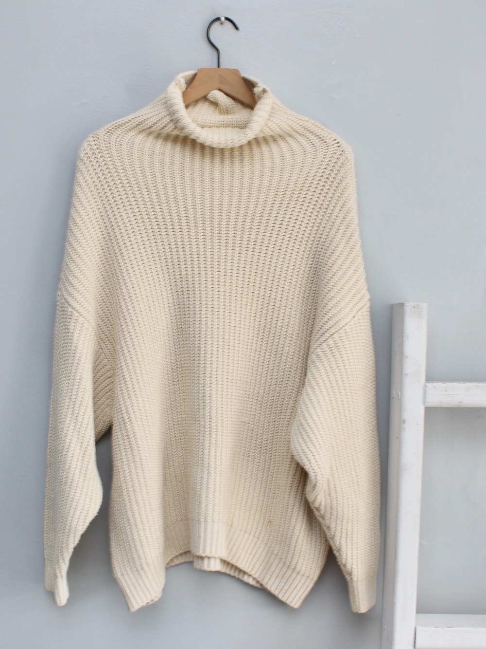 Free People Swim Too Deep Oversize Turtleneck Sweater Cream Beige Size Medium - Picture 3 of 6